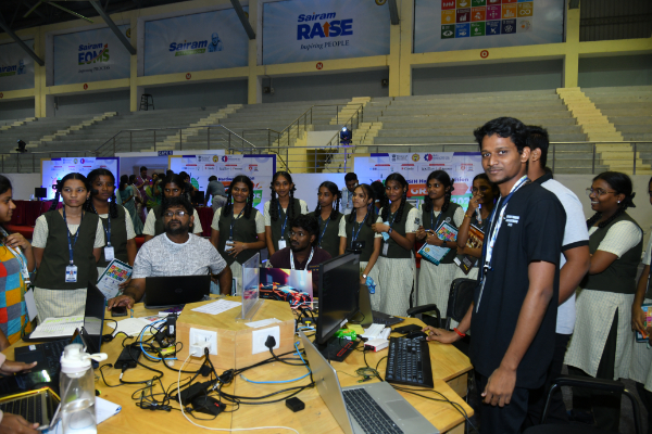 Day 2 at SIH 2025 – Hardware Edition is surging with innovation (7)