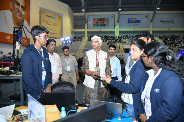 Innovation gains speed on Day 3 at SIH 2025 (4)